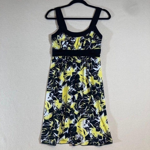 Dresses & Skirts - Floral Print Sleeveless Dress - Black, Yellow, White